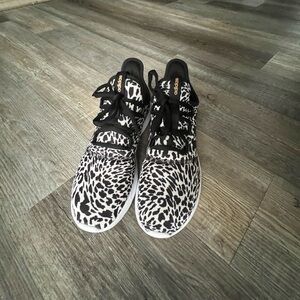 adidas Women's Cloudfoam Pure 2.0 Running Shoe